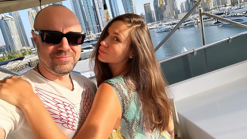 Елена Товстик развелась со сволим мужем