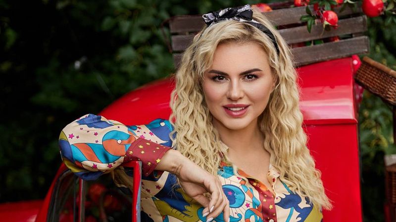 Анна Семенович очень постройнела